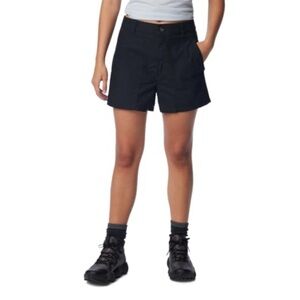 NWT Columbia Women's Holly Hideaway Washed Out Short, Black, Size 10